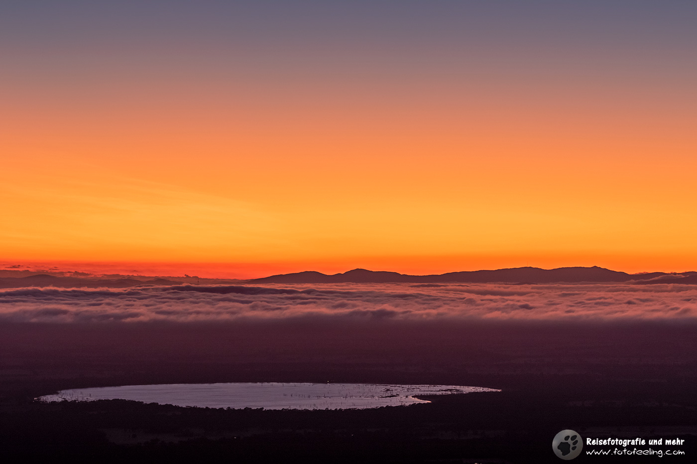 Sonnenaufgang am Boroka Lookout mit Aussicht auf Halls Gap, Grampians Nationalpark, Victoria, Australien