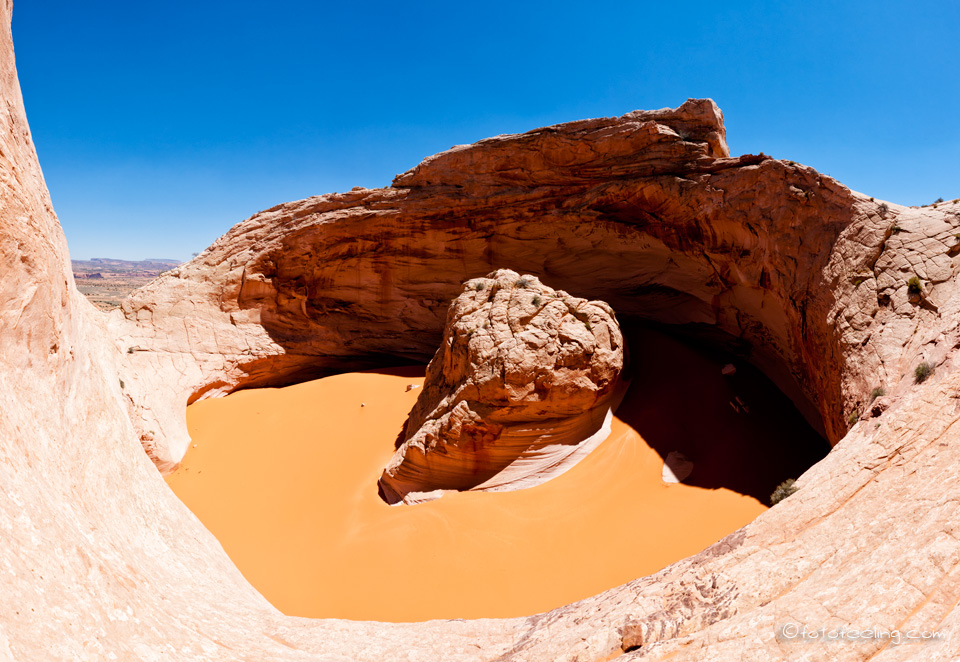 Krater des Vulcano, Hole in the Rock Road