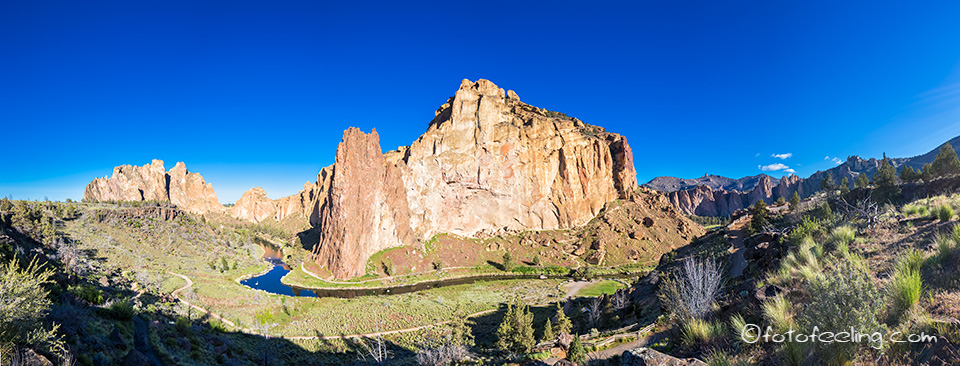 Smith Rock State Park mit Crooked River, Oregon, Amerika
