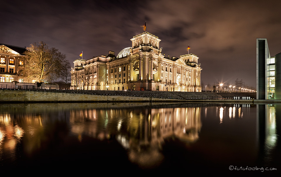 Reichtagsgebäude an der Spree, Berlin