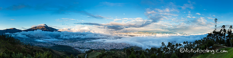 Ibarra mit Vulkan Imbabura, Ecuador